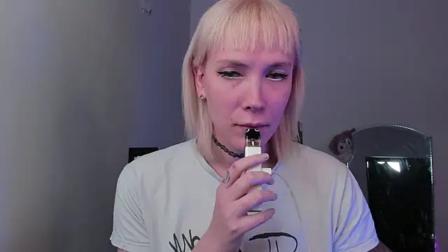 Snapshot of dollmore chatting on May 8, 2026, 1:37 pm dollmore online show from May 8, 2026, 1:37 pm