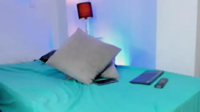 valerycolins online show from October 10, 2025, 4:57 am