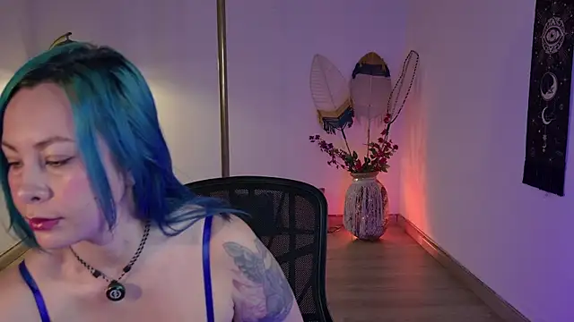 Kat Art online show from October 12, 2025, 12:23 am