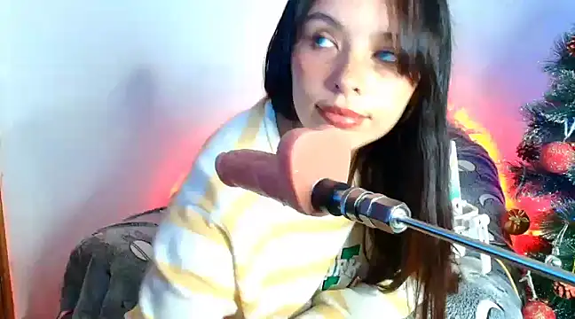 Snapshot of Trini_69 chatting on December 9, 2024, 7:06 am Trini 69 online show from December 9, 2024, 7:06 am