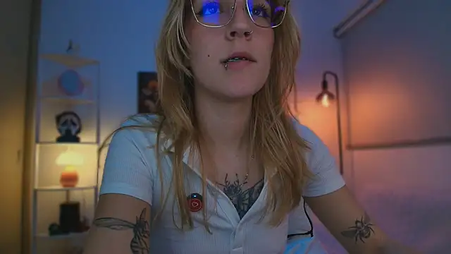 Dakotaa  online show from October 27, 2025, 4:57 am