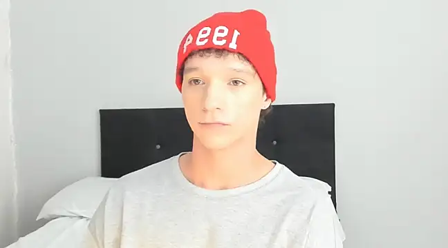 angelcortes online show from February 25, 2025, 8:00 pm