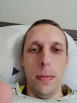 Yrikos1 online show from October 28, 2025, 9:36 pm