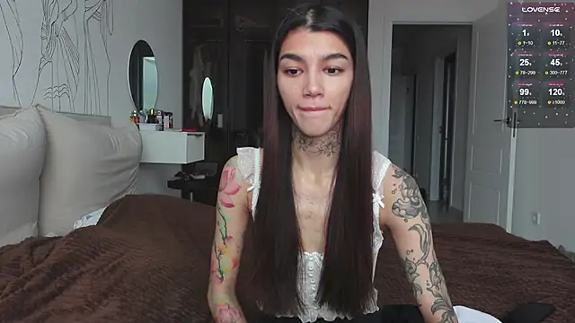 vinkitinkii online show from October 30, 2025, 7:28 am