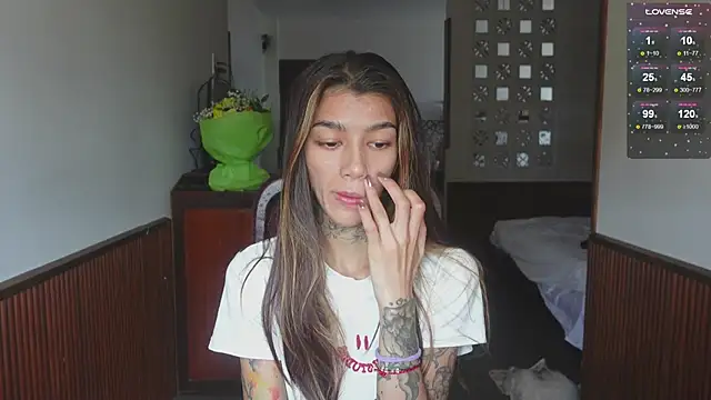 vinkitinkii online show from February 19, 2026, 6:32 am