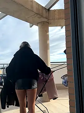 Snapshot of petrouchkaaa_ chatting on November 20, 2025, 9:10 am petrouchkaaa online show from November 20, 2025, 9:10 am