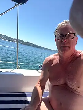 Snapshot of littleone01234 chatting on December 12, 2024, 3:32 am littleone01234 online show from December 12, 2024, 3:32 am