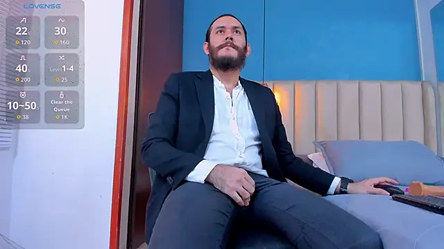 jeanpiere  online show from October 15, 2025, 8:06 pm