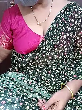 Snapshot of yours-kavaya chatting on October 18, 2025, 4:47 am yours-kavaya online show from October 18, 2025, 4:47 am