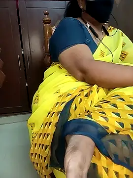 Snapshot of yours-kavaya chatting on October 21, 2025, 7:30 am yours-kavaya online show from October 21, 2025, 7:30 am