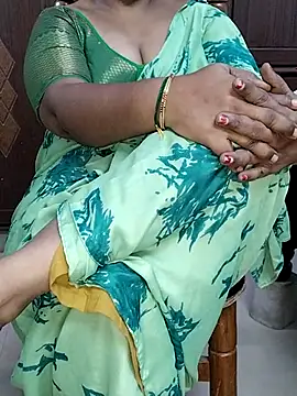 Snapshot of yours-kavaya chatting on October 15, 2025, 3:05 am yours-kavaya online show from October 15, 2025, 3:05 am