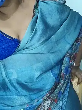 Snapshot of yours-kavaya chatting on March 8, 2025, 7:16 am yours-kavaya online show from March 8, 2025, 7:16 am