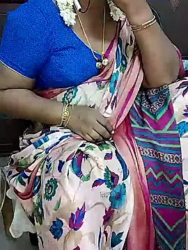 Snapshot of yours-kavaya chatting on September 19, 2025, 4:05 am yours-kavaya online show from September 19, 2025, 4:05 am