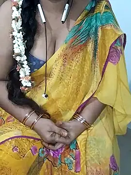 Snapshot of yours-kavaya chatting on March 9, 2025, 11:36 am yours-kavaya online show from March 9, 2025, 11:36 am