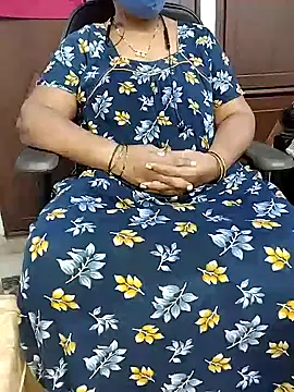 Snapshot of yours-kavaya chatting on November 7, 2025, 5:01 am yours-kavaya online show from November 7, 2025, 5:01 am