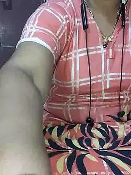 Snapshot of yours-kavaya chatting on November 26, 2025, 4:29 pm yours-kavaya online show from November 26, 2025, 4:29 pm