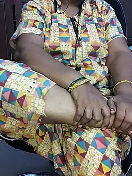 Snapshot of yours-kavaya chatting on October 26, 2025, 5:02 pm yours-kavaya online show from October 26, 2025, 5:02 pm