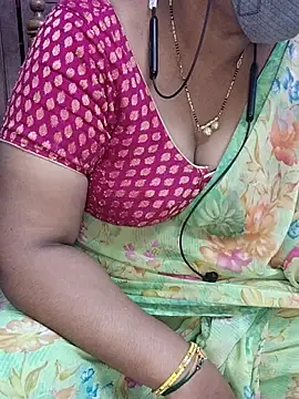 Snapshot of yours-kavaya chatting on October 23, 2025, 11:47 pm yours-kavaya online show from October 23, 2025, 11:47 pm