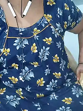 Snapshot of yours-kavaya chatting on March 5, 2025, 9:16 am yours-kavaya online show from March 5, 2025, 9:16 am