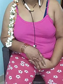 Snapshot of yours-kavaya chatting on March 18, 2025, 5:23 pm yours-kavaya online show from March 18, 2025, 5:23 pm