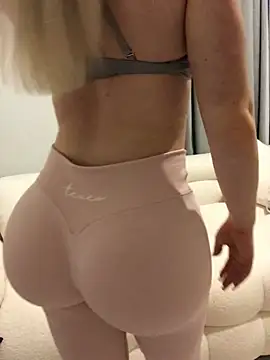 StacyJuly online show from February 25, 2025, 2:37 pm