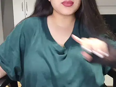 Miss cutiepie online show from October 17, 2025, 6:53 pm