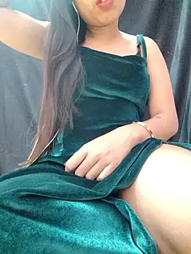 Snapshot of Roshni_98 chatting on March 17, 2026, 5:54 am Roshni 98 online show from March 17, 2026, 5:54 am