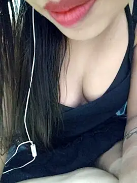 Snapshot of Roshni_98 chatting on May 3, 2026, 6:40 am Roshni 98 online show from May 3, 2026, 6:40 am