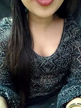 Snapshot of Roshni_98 chatting on April 10, 2026, 6:48 pm Roshni 98 online show from April 10, 2026, 6:48 pm