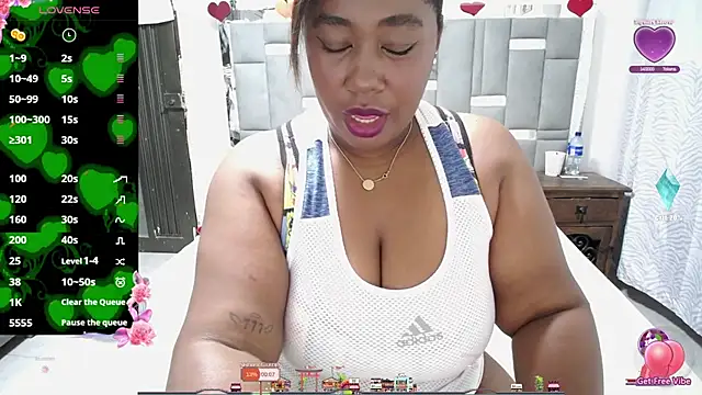 thickebonymilfF online show from October 2, 2025, 5:22 am