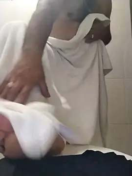 Renooo04 online show from February 5, 2026, 5:25 am