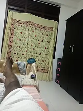 summasex online show from April 15, 2026, 4:22 pm