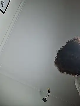 hornycreamybabe online show from October 2, 2025, 2:15 am