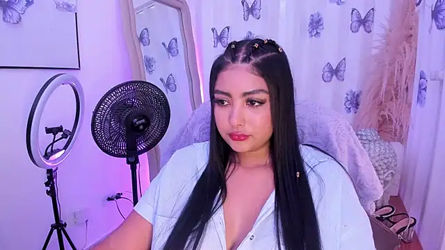 NatashaBrown12 online show from June 2, 2026, 7:36 pm