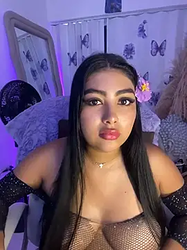 NatashaBrown12 online show from May 22, 2026, 2:04 pm