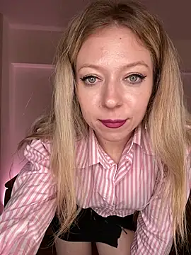 Snapshot of KatyaFantasy chatting on January 15, 2026, 1:42 am KatyaFantasy online show from January 15, 2026, 1:42 am