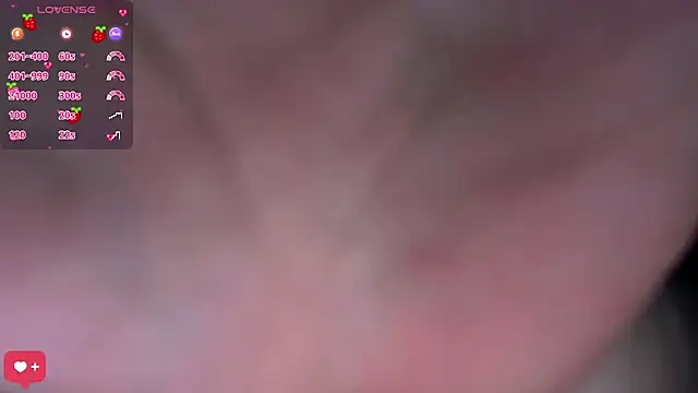 Snapshot of PetiteAngel666 chatting on September 30, 2025, 7:53 pm PetiteAngel666 online show from September 30, 2025, 7:53 pm