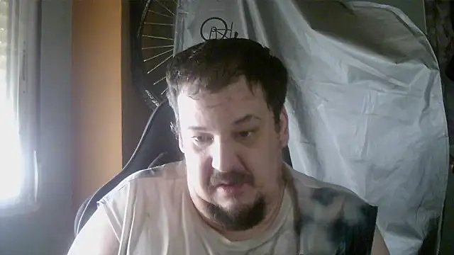 Snapshot of porkorossy chatting on May 7, 2026, 7:45 am porkorossy online show from May 7, 2026, 7:45 am
