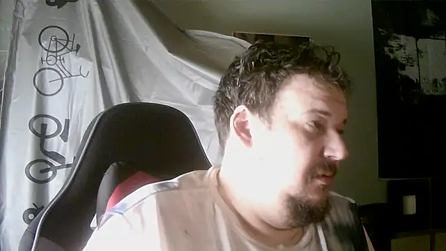 Snapshot of porkorossy chatting on May 4, 2026, 8:50 am porkorossy online show from May 4, 2026, 8:50 am