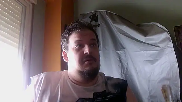 Snapshot of porkorossy chatting on April 30, 2026, 7:59 am porkorossy online show from April 30, 2026, 7:59 am