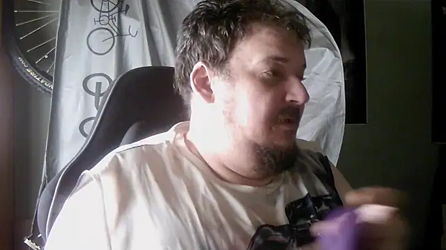 Snapshot of porkorossy chatting on May 14, 2026, 7:16 am porkorossy online show from May 14, 2026, 7:16 am