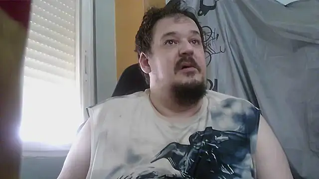 Snapshot of porkorossy chatting on May 15, 2026, 7:17 am porkorossy online show from May 15, 2026, 7:17 am