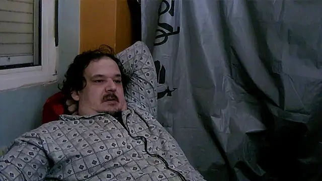 Snapshot of porkorossy chatting on January 14, 2026, 9:40 pm porkorossy online show from January 14, 2026, 9:40 pm