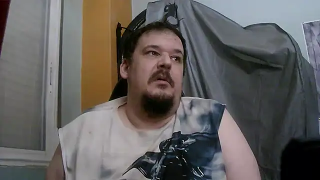 Snapshot of porkorossy chatting on May 10, 2026, 9:05 pm porkorossy online show from May 10, 2026, 9:05 pm