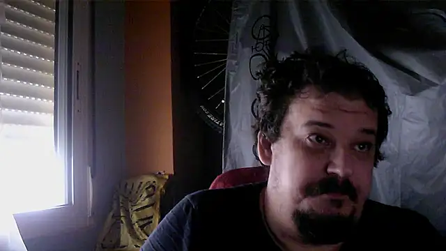 porkorossy online show from October 24, 2025, 7:29 am