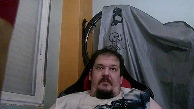 Snapshot of porkorossy chatting on May 17, 2026, 9:26 pm porkorossy online show from May 17, 2026, 9:26 pm