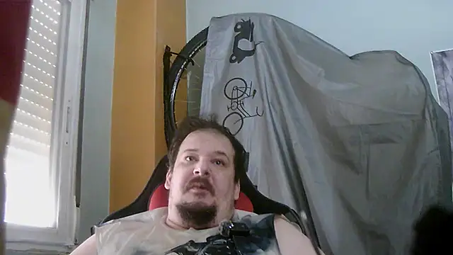 Snapshot of porkorossy chatting on May 25, 2026, 8:46 am porkorossy online show from May 25, 2026, 8:46 am