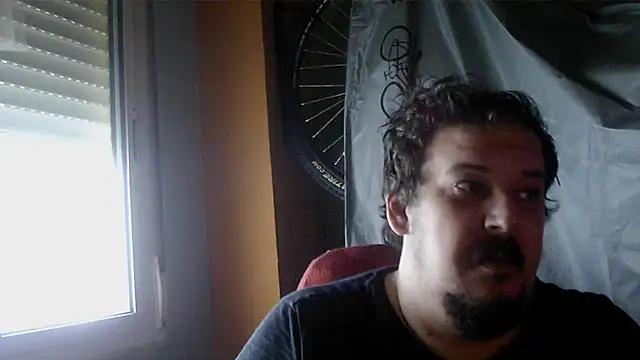 porkorossy online show from October 21, 2025, 7:08 am