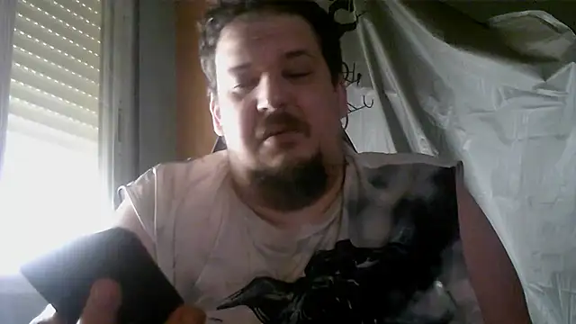 Snapshot of porkorossy chatting on May 6, 2026, 7:34 am porkorossy online show from May 6, 2026, 7:34 am