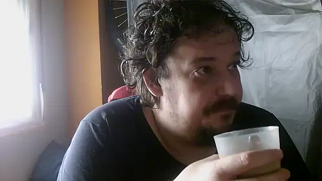 porkorossy online show from March 13, 2026, 7:57 am